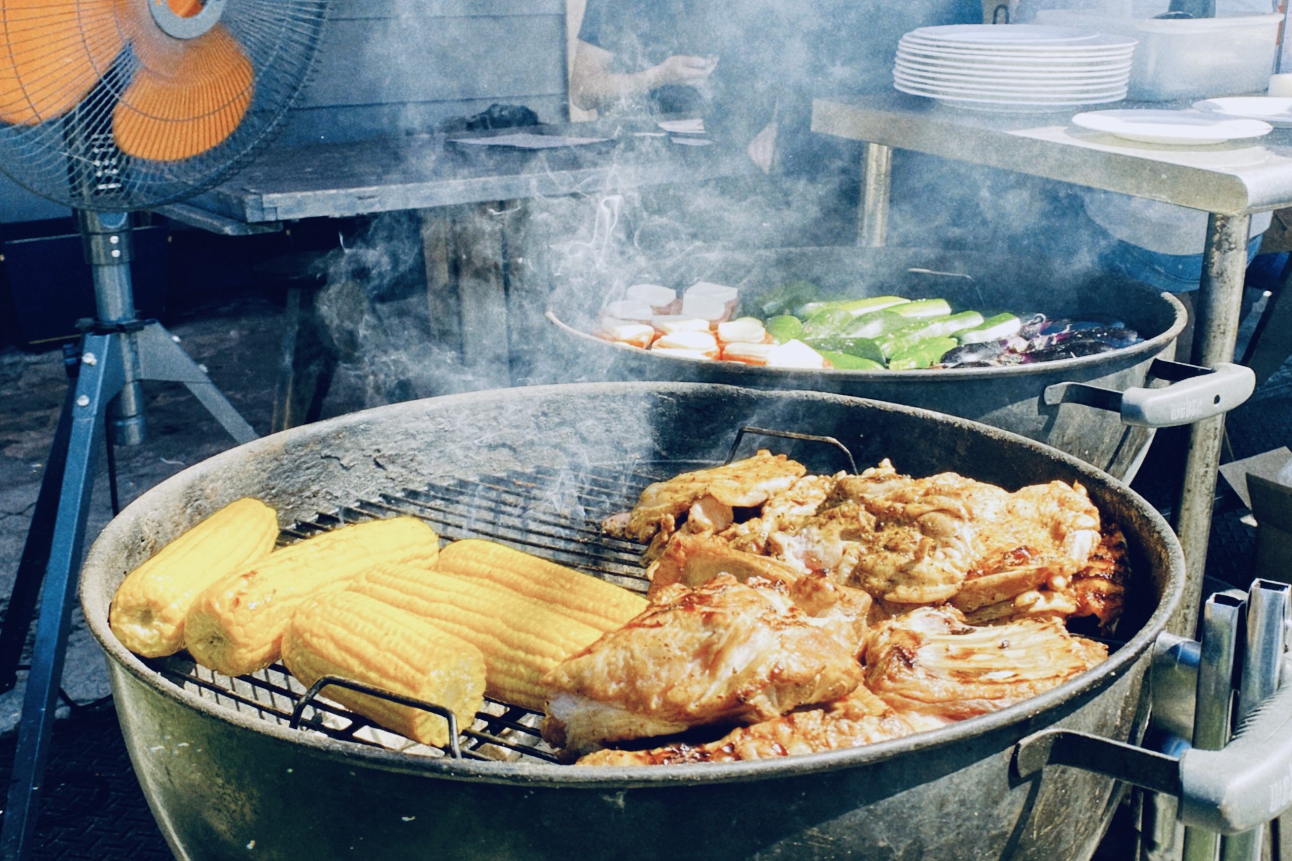 多摩川 多摩川沿いへ三茶外出 手ぶらbbqできる川沿いカフェ 多摩川ダイナー で花見 アウトドア 春が近づく年を満喫 三茶散歩